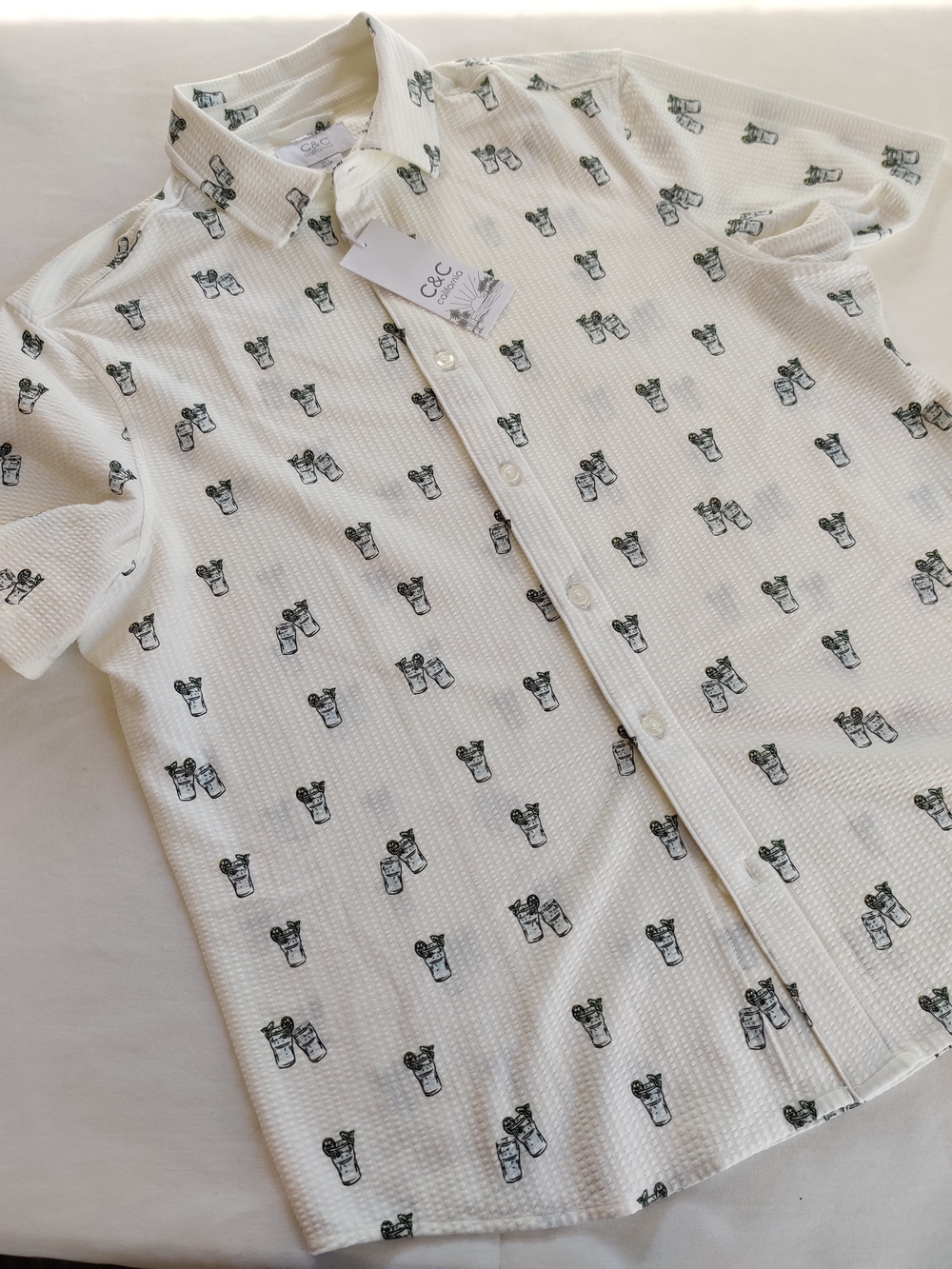 C&C California Men’s White Short-Sleeve Printed Button-Up Shirt